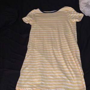 Yellow just slightly below the knee